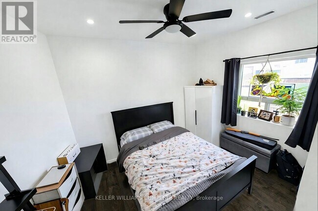 Building Photo - 400 York Blvd