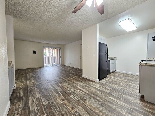 Dinning Room - Valley View Apartments