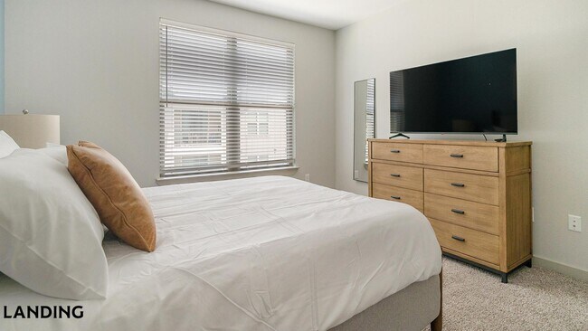 Foto del edificio - 20290 Park Lake View Dr