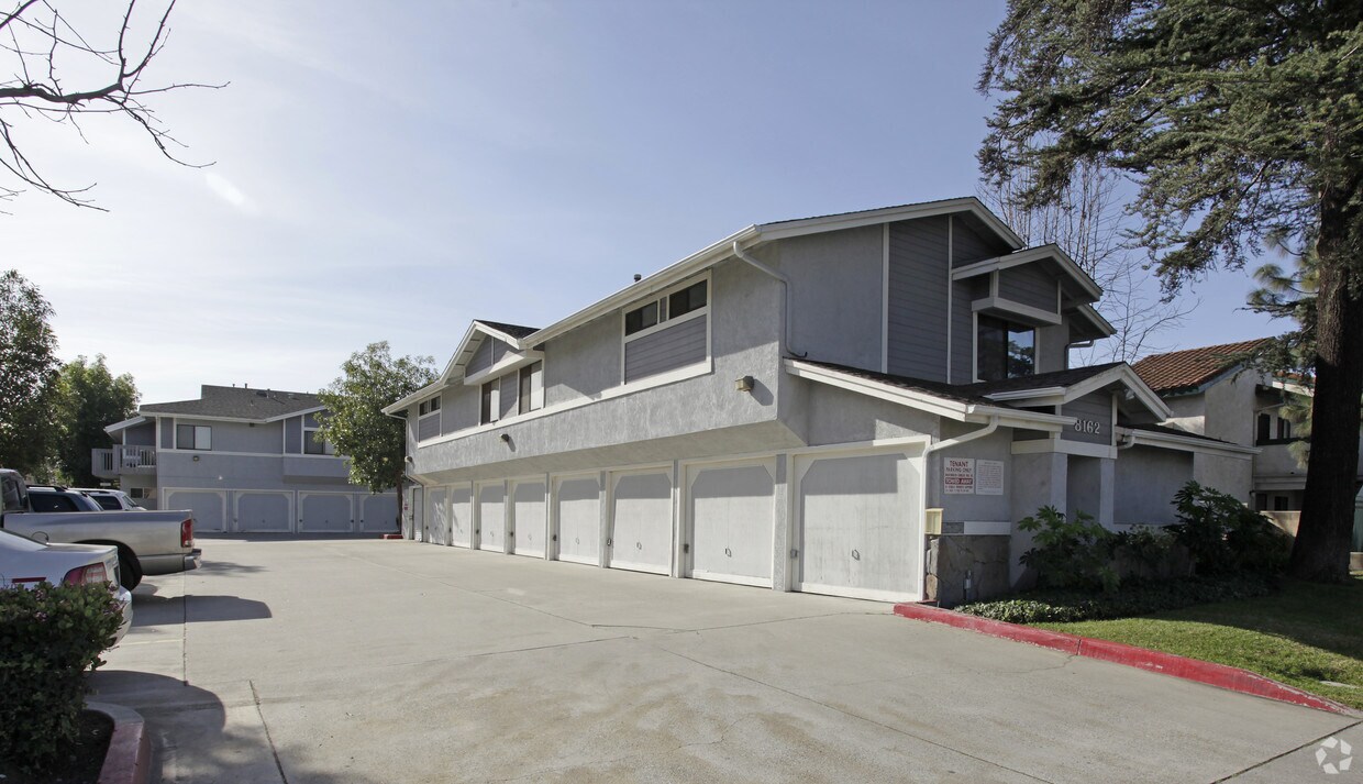 Foto principal - 8162 Artesia Blvd
