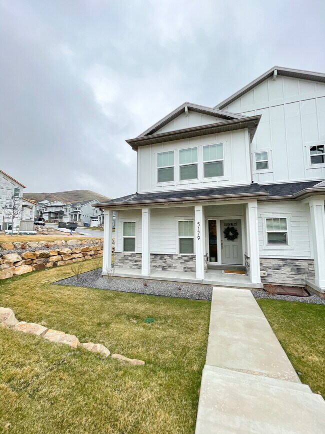 5179 N Marble Fox Way, Lehi, UT 84043 Townhome Rentals in Lehi UT