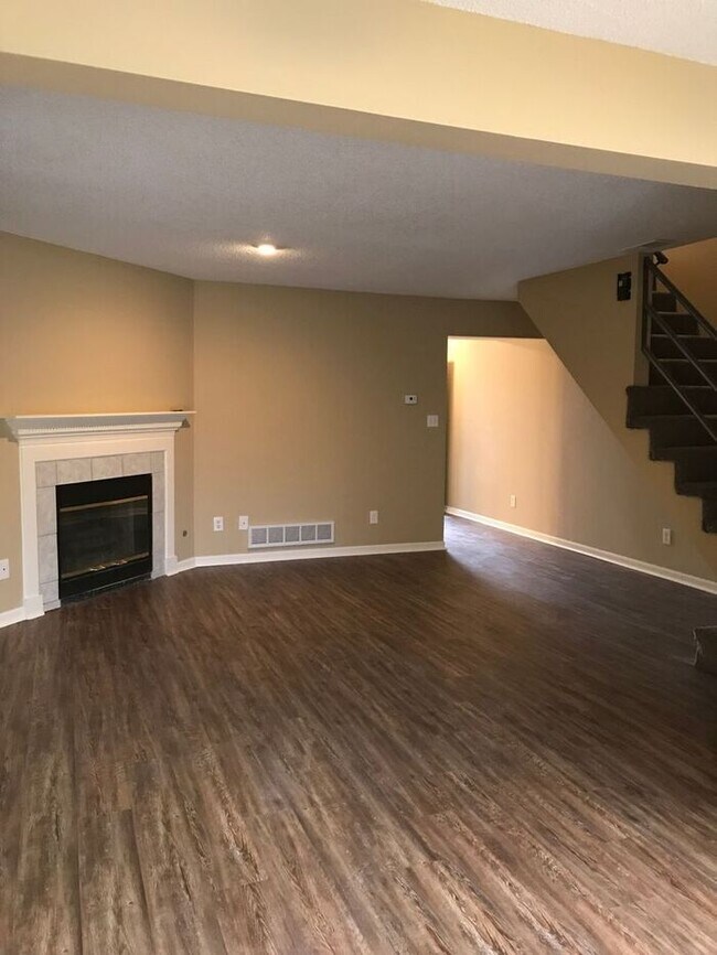 Foto del edificio - Whispering Winds Townhome - Perfect location for outdoor enthusiasts