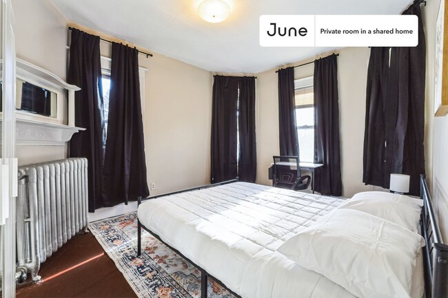 Room in Shared 5 bed/1.5 bath home - Room in Shared 5 bed/1.5 bath home