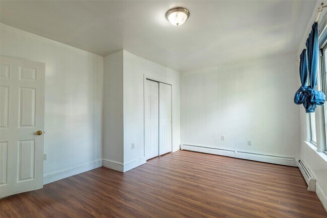 Foto del edificio - 90-13 181st St