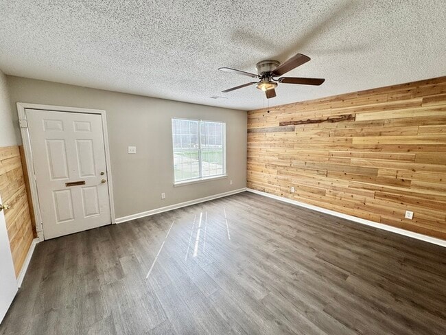 Building Photo - 1315 Florida St