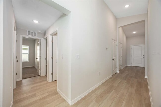 Building Photo - 1724 Vanilla St