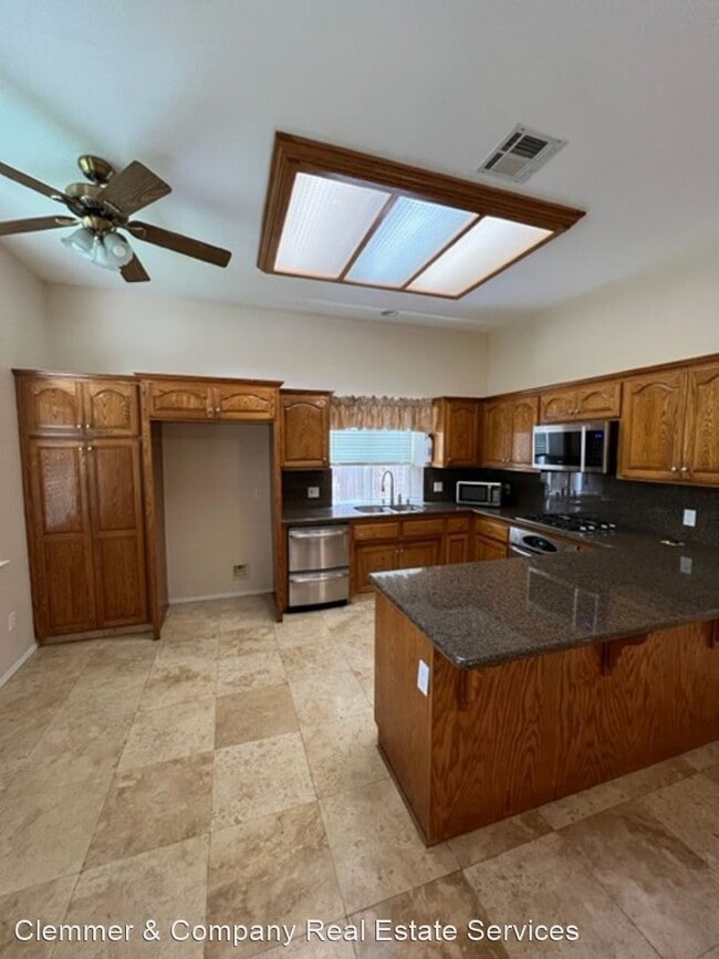 Building Photo - 4 br, 2 bath House - 10510 Delusion Dr