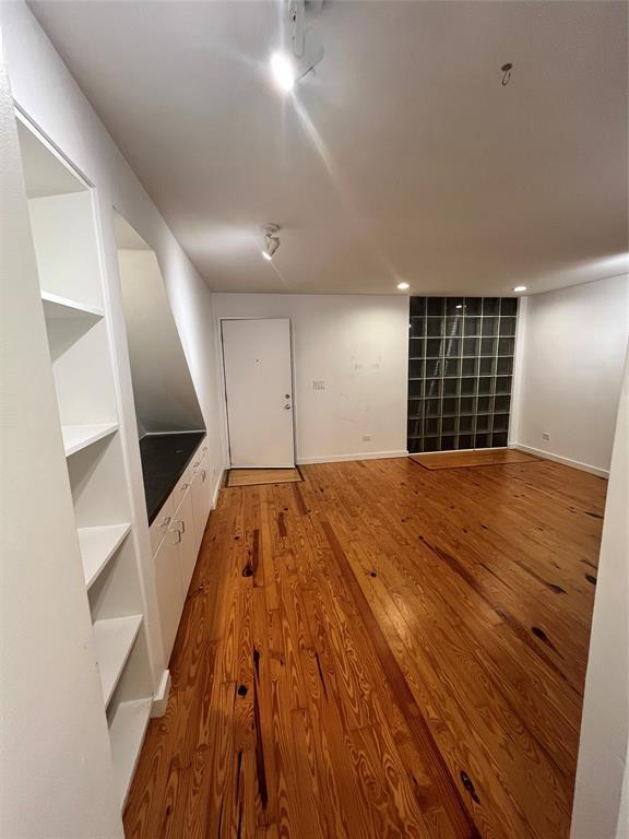 Foto del edificio - 4343 Travis St