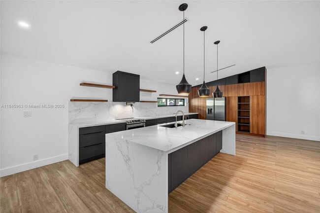 Building Photo - 1511 SW 30th Pl