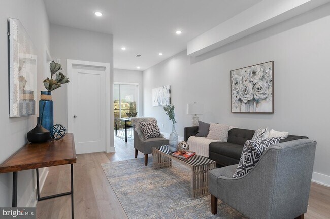 Foto del edificio - 52 W Washington Ln