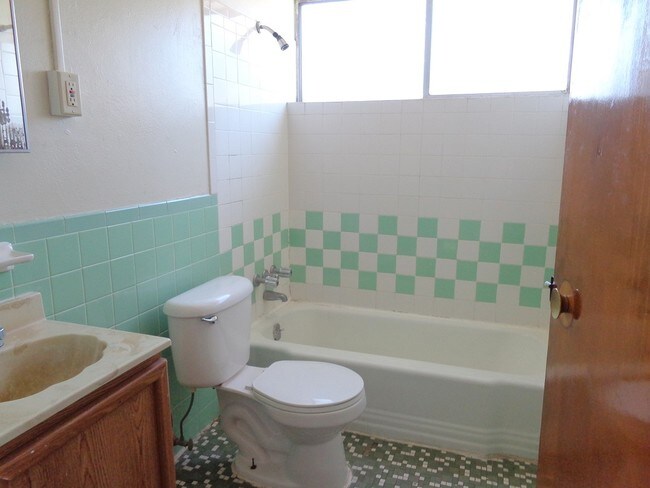 Foto del edificio - 4405 Chippewa St