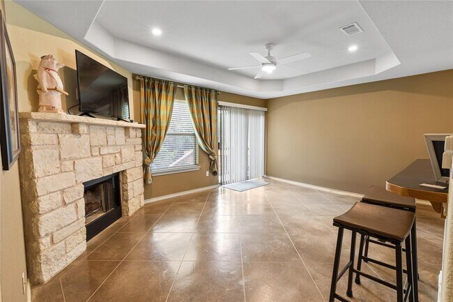 Foto del edificio - 18501 Staghorn Dr