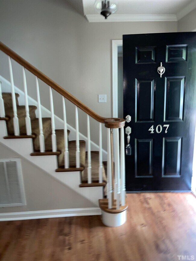 Foto del edificio - 407 Portsmouth Ct