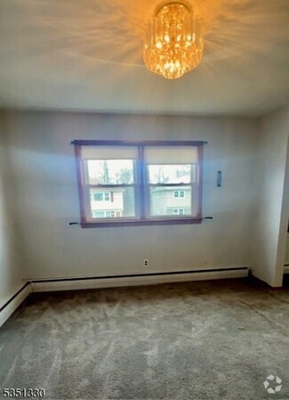 Building Photo - 1049 Brighton St