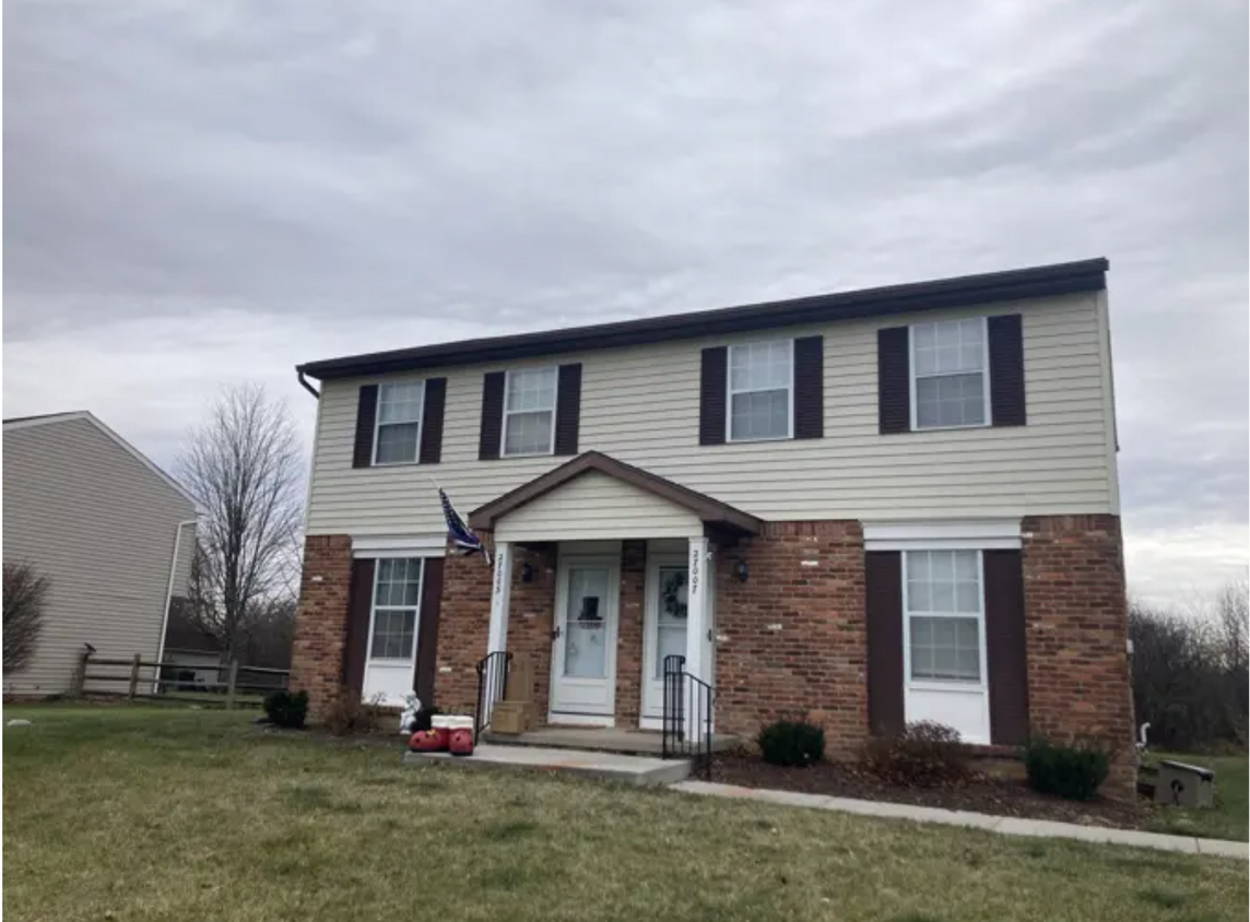 27007 Oakmead Dr, Perrysburg, OH 43551 Townhome Rentals in Perrysburg