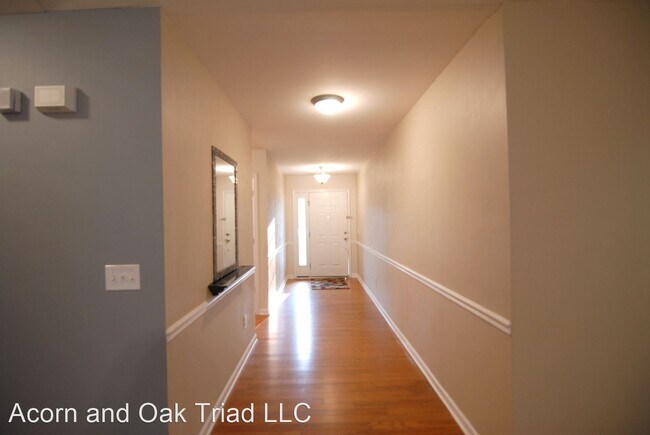 Foto del edificio - 3 br, 2 bath House - 4031 Saint Johns St