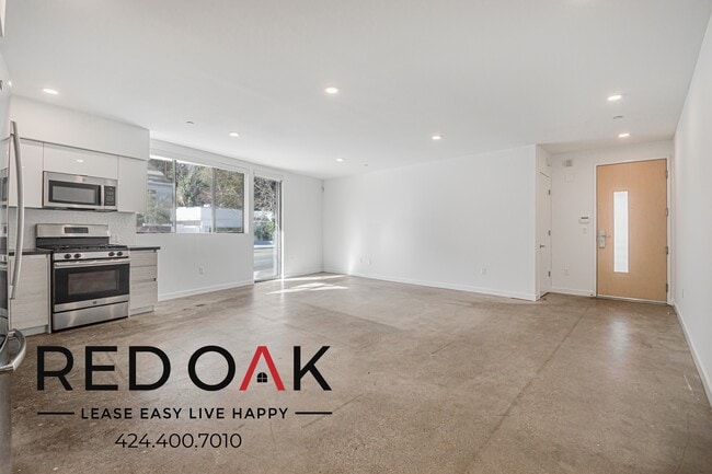 Building Photo - 2409 Griffith Park Blvd