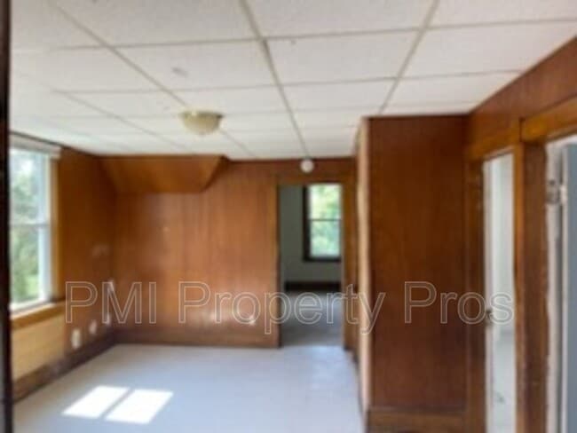 Building Photo - 3364 N Richards St