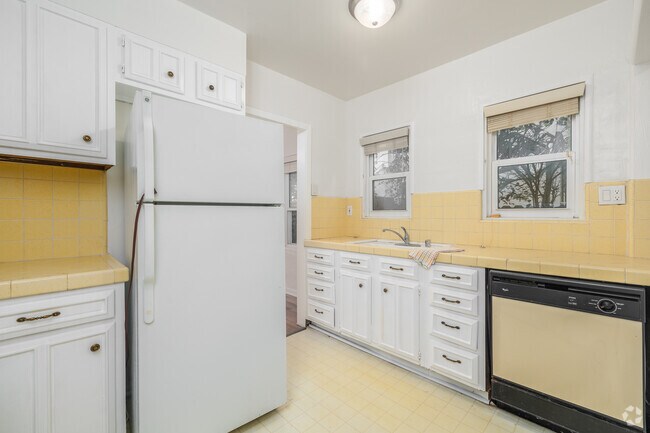 2 habitaciones, 1,5 baños - 111 m² - Cocina - 430 S Oakhurst Dr