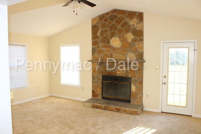 Foto del edificio - 7480 Marshall Corner Rd