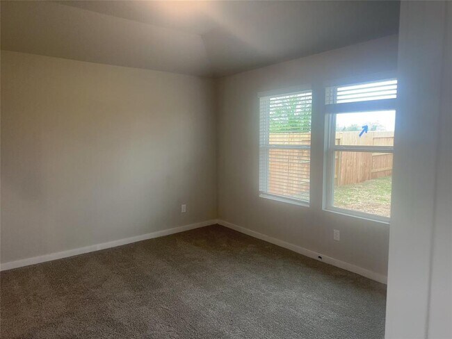 Foto del edificio - 5549 Madden Ln