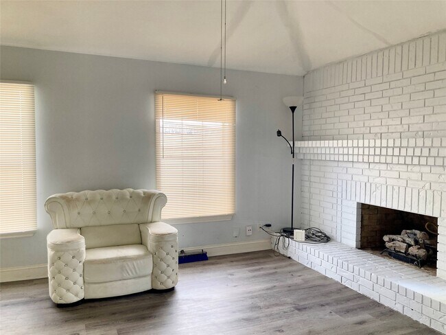 Foto del edificio - 331 Terminal St