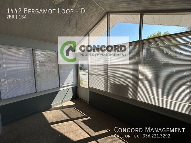 Building Photo - 1442 Bergamot Loop-D