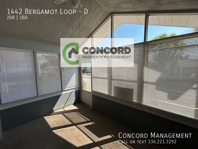 Foto del edificio - 1442 Bergamot Loop