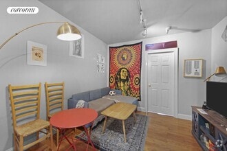 Building Photo - 163 Chrystie St