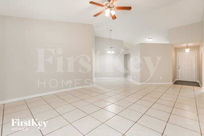 Building Photo - 1813 Tarah Trace Dr
