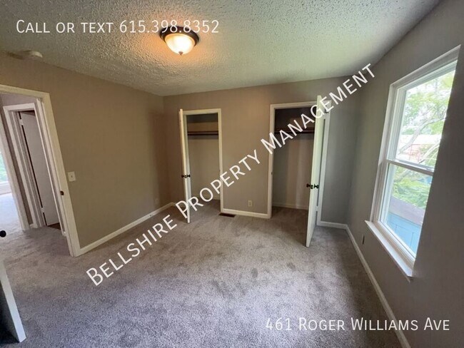 Foto del edificio - 461 Roger Williams Ave