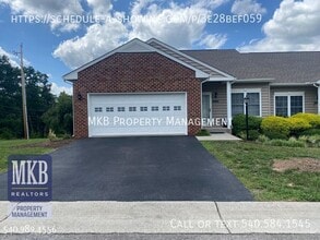 Building Photo - 5502 S Village Dr