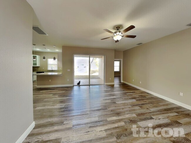 Foto del edificio - 1249 Sargent St