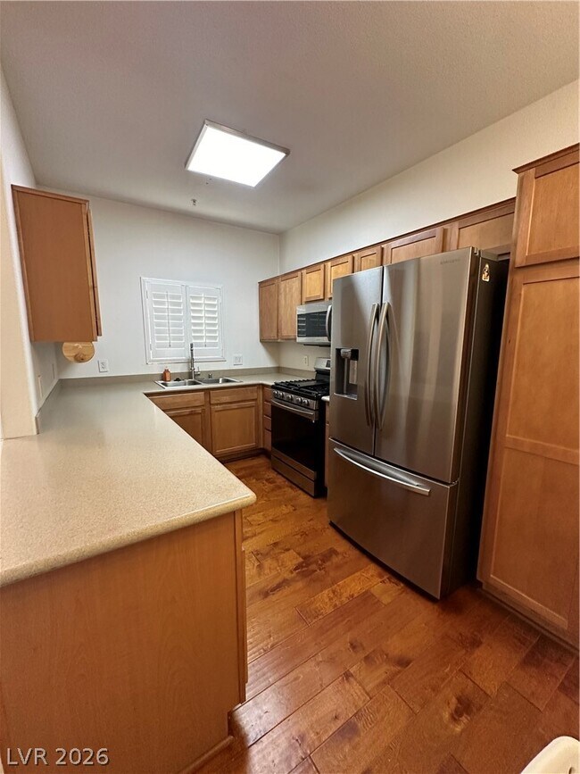 Foto del edificio - 2291 W Horizon Ridge Pkwy