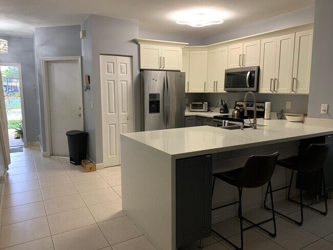 Foto del edificio - 349 SW 121st Ave