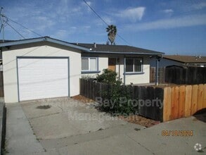 Building Photo - 1589 Soto St