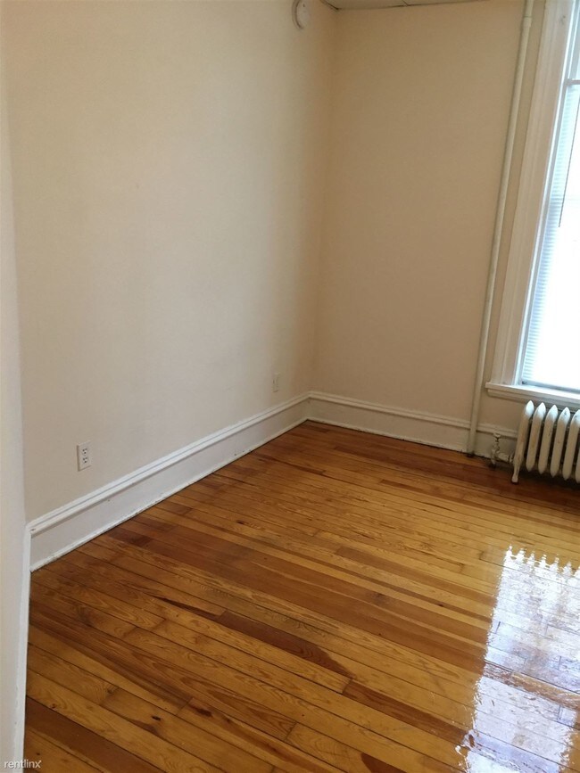 Foto del edificio - 1517 Plainfield Ave NE