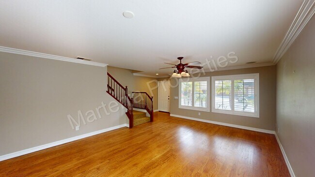 Building Photo - Highly Desirable Melinda Heights Home for ...