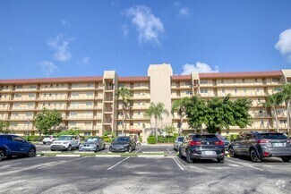 Building Photo - 3590 Via Poinciana