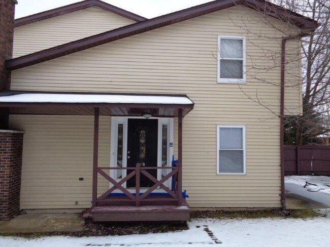 901 Autumn Ln, Aurora, IL 60505 House for Rent in Aurora