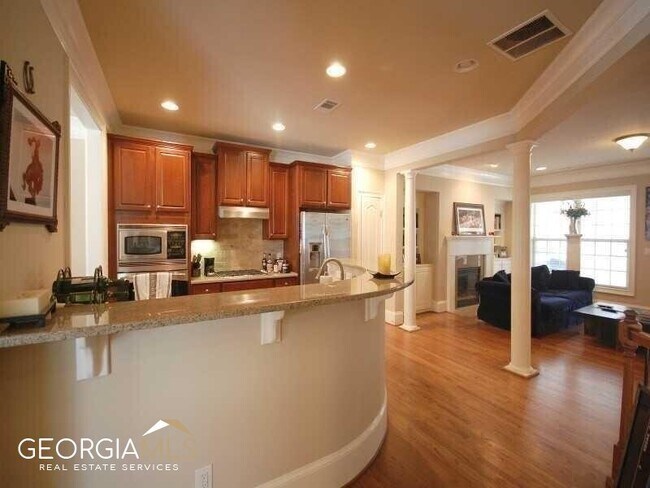 Building Photo - 2763 Durham Dr NE