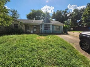 Building Photo - 760 Whitehall Pl