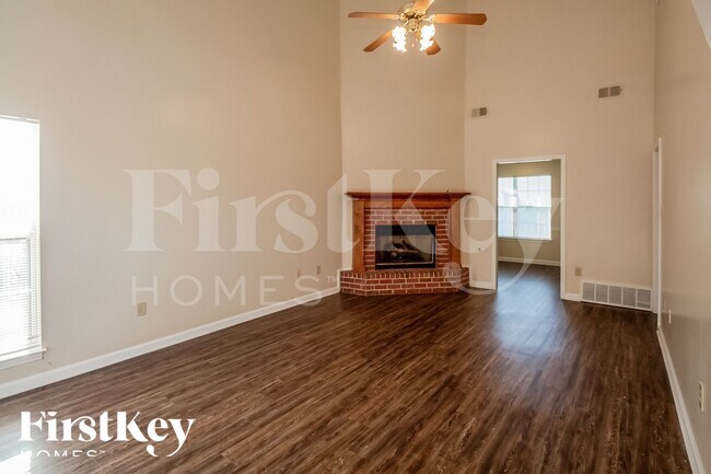 Building Photo - 7435 Bridle Cove