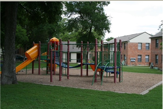 Play Area - The Parks at Wynnewood