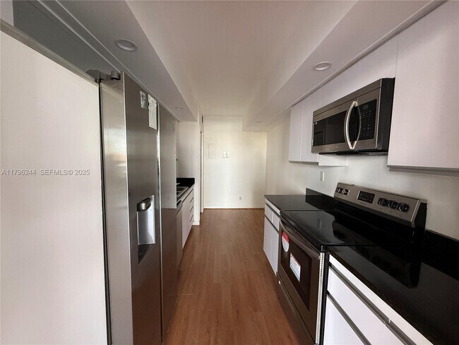 Foto del edificio - 19707 Turnberry Way