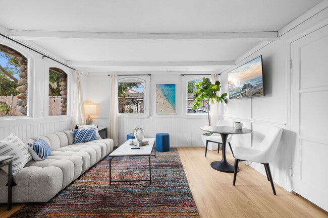 Foto del edificio - 344 Bonair St