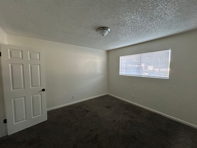 Foto del edificio - 1215-1237 Minnewawa Ave