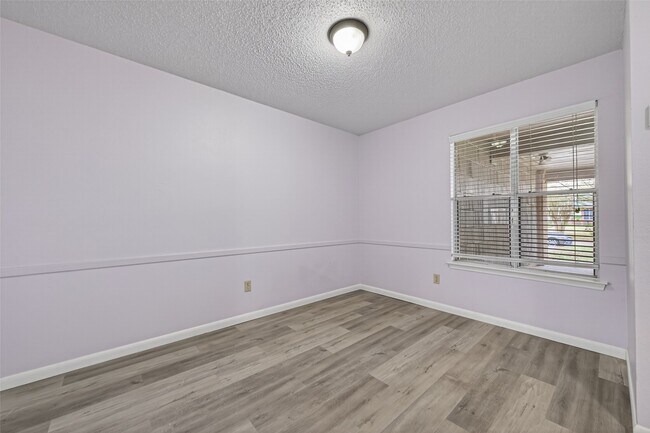 Building Photo - 5311 Summit Lodge Dr