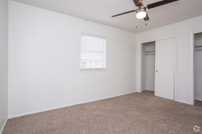 2 BR, 1 BA - 970 SF - Parc at Mid City
