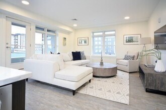 Building Photo - 20 Penniman Rd